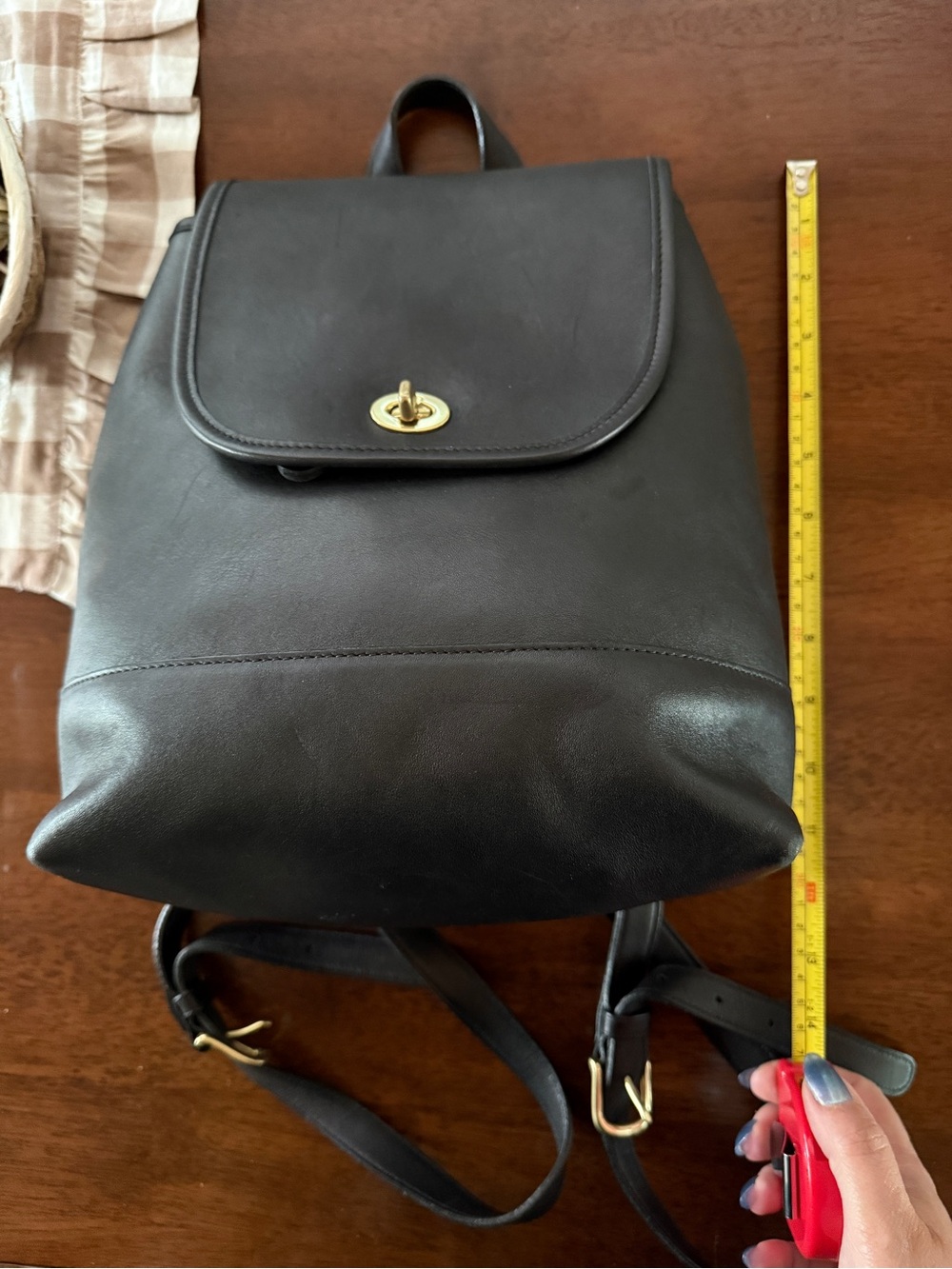 Vintage Coach Black Leather Backpack with Gold Turnlock - Picture 9 of 10